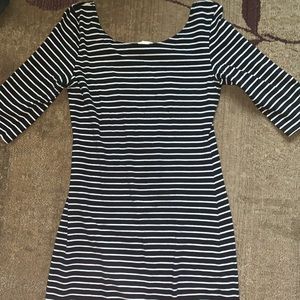 Quarter sleeve stripped dress